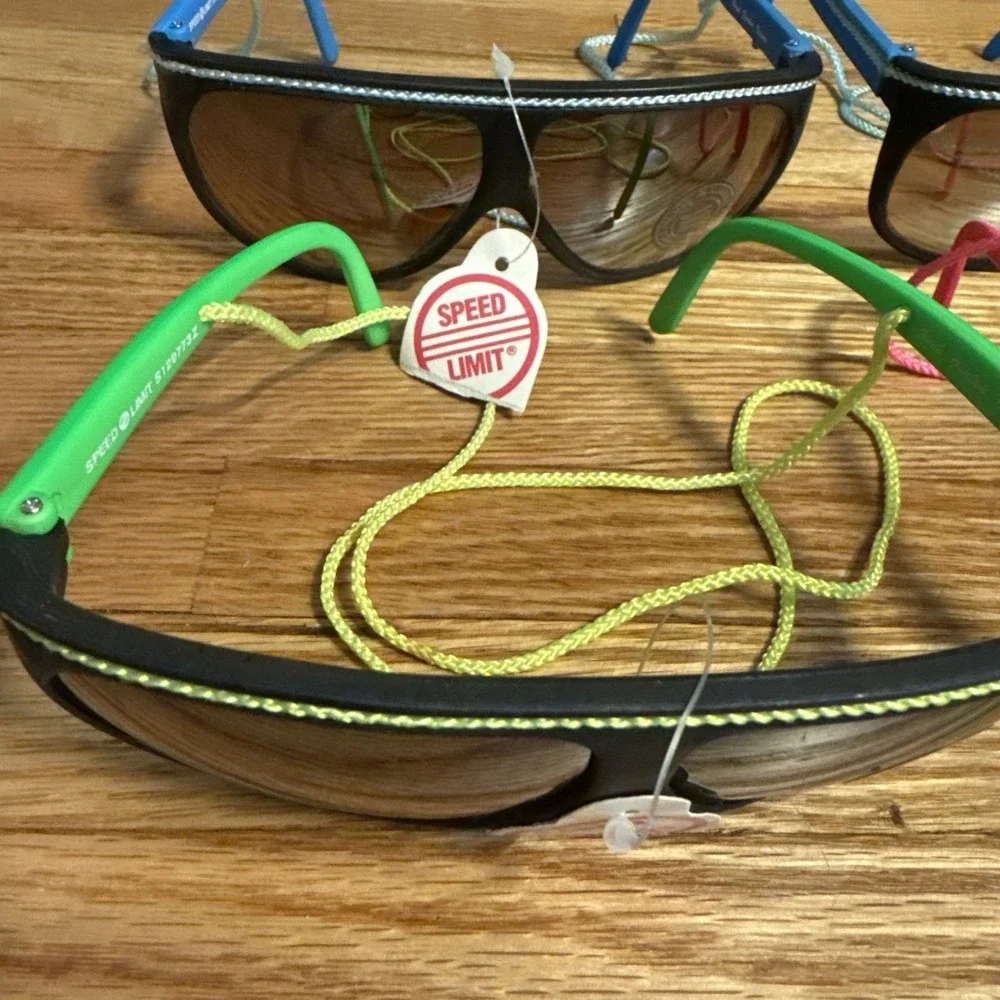 LOT 4 Vintage SPORTY SKI SKATER WRAP AROUND SUNGLASSES w/ Neck Cord 80's NWT